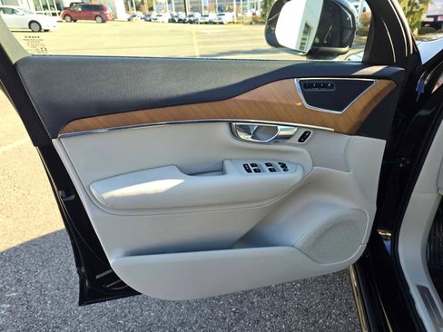 Used 2022 Volvo XC90 T8 Inscription Expression image 22