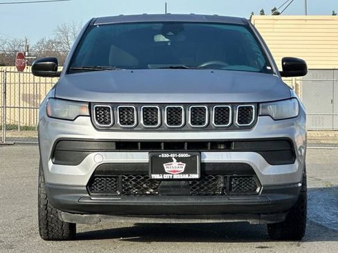Used 2023 Jeep Compass Sport image 9