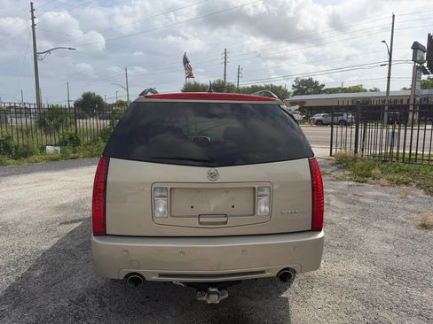 Used 2008 Cadillac SRX w/ Utility Package RWD image 7