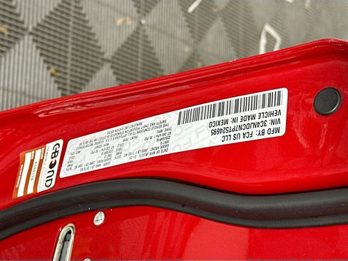 Used 2023 Jeep Compass Limited image 12