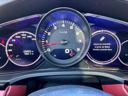 Used 2022 Porsche Cayenne image 13