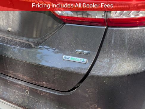 Used 2018 Ford Fusion SE w/ Equipment Group 201A FWD image 7