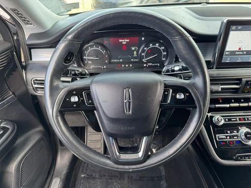 Used 2022 Lincoln Corsair Standard w/ Premium Package image 21