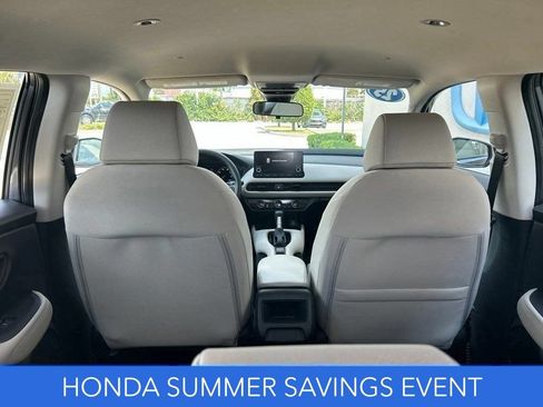 Certified 2025 Honda HR-V LX image 10