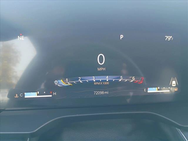 Used 2023 Jeep Grand Cherokee Altitude AWD/4WD image 13