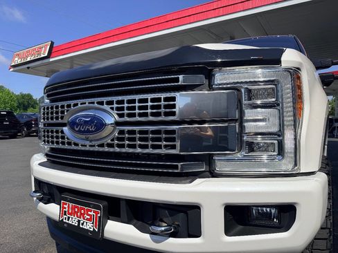 Used 2019 Ford F350 Platinum w/ FX4 Off-Road Package AWD/4WD image 17