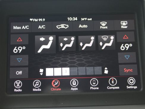 Used 2019 Dodge Challenger SXT image 29