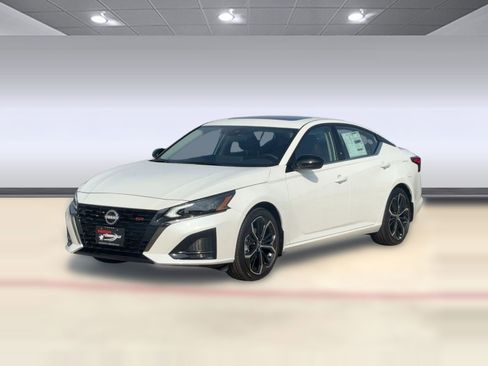 New 2025 Nissan Altima 2.5 SR w/ SR Premium Package image 1