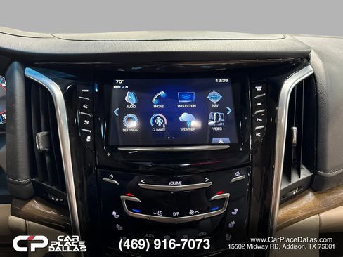Used 2019 Cadillac Escalade Luxury RWD image 32