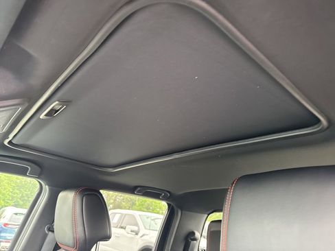 Used 2024 Nissan Frontier PRO-4X w/ Pro Premium Package AWD/4WD image 6