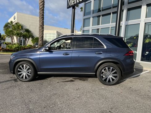 New 2026 Mercedes-Benz GLE 450e 4MATIC image 3