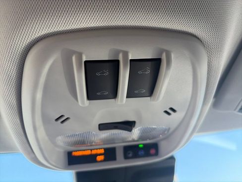 New 2026 Chevrolet Trax LT w/ Sunroof Package FWD image 25