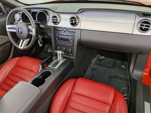 Used 2006 Ford Mustang GT image 29