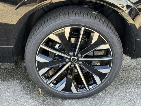 Certified 2026 Volvo XC60 B5 Ultra w/ Protection Package Premier AWD/4WD image 12