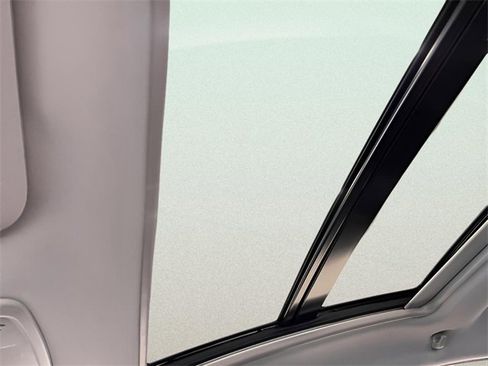 Certified 2024 Chevrolet Malibu LT image 17