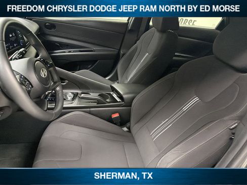 Used 2026 Hyundai Elantra Sport FWD image 7