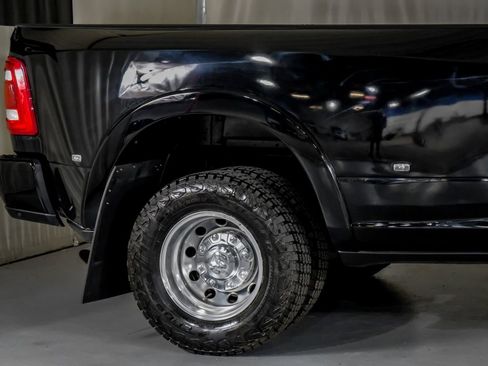 Used 2024 RAM 3500 Limited AWD/4WD image 6