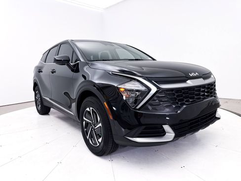 Certified 2023 Kia Sportage LX image 11