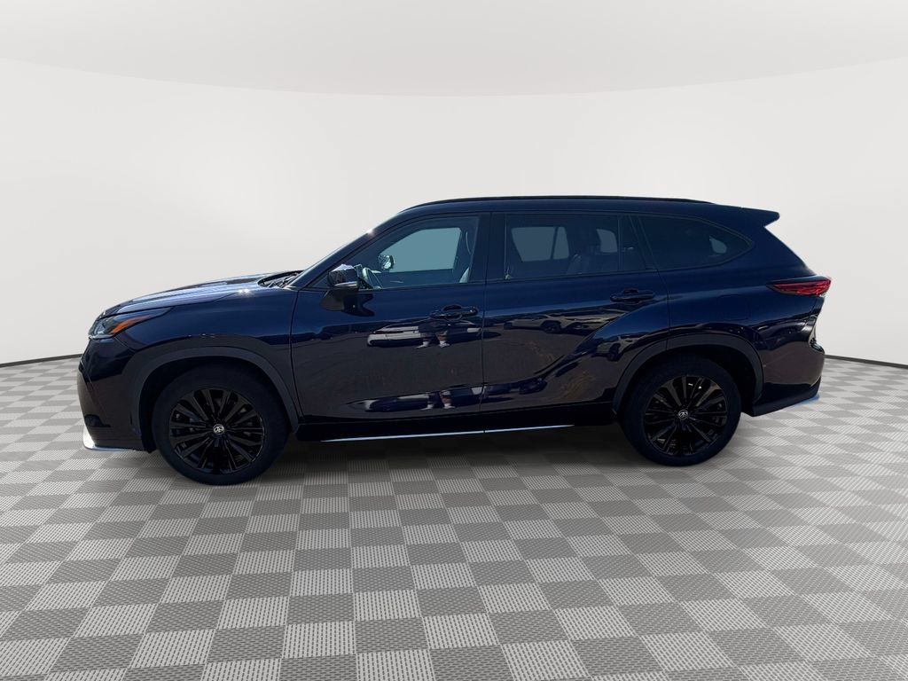 Used 2023 Toyota Highlander XSE AWD/4WD image 6