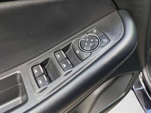 Used 2022 Ford Edge SEL w/ Convenience Package image 12