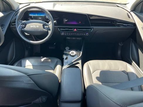 Certified 2023 Kia Niro Wind FWD image 14