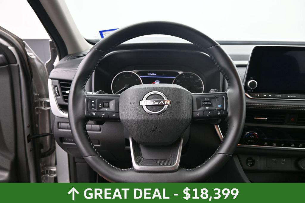 Used 2025 Nissan Rogue SV FWD image 19