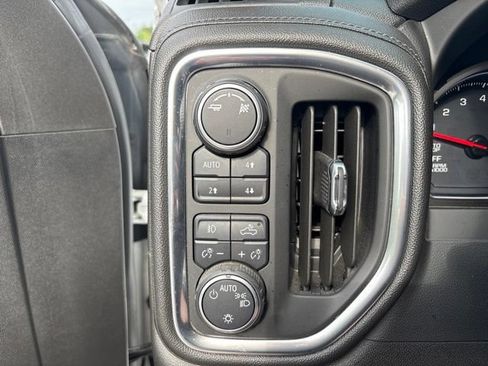 Used 2019 Chevrolet Silverado 1500 LT Trail Boss AWD/4WD image 12