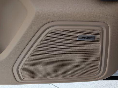 New 2026 Porsche Macan image 14