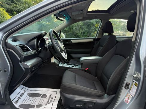Used 2015 Subaru Legacy 2.5i Premium w/ Moonroof Package AWD/4WD image 15