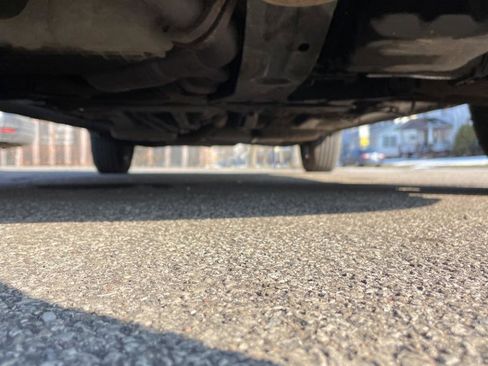 Used 2009 Dodge Journey SXT w/ Rear Seat Video Group image 18