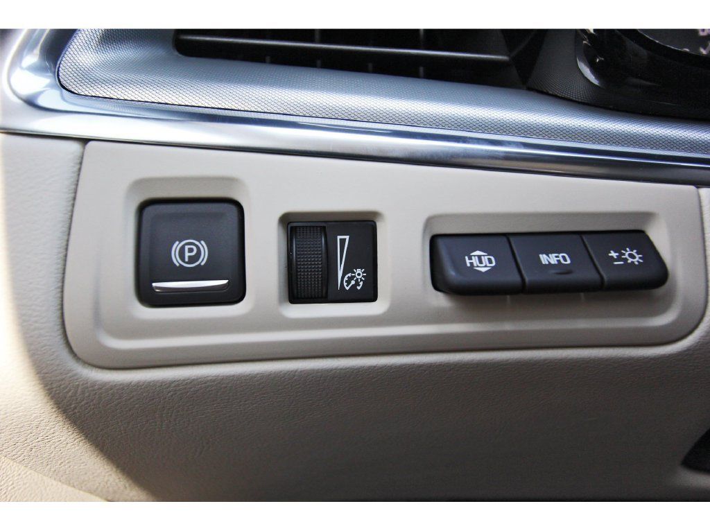 Used 2026 Cadillac XT5 Premium Luxury w/ Driver Assist Package FWD image 19