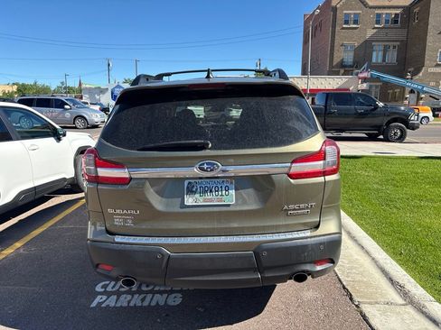 Used 2022 Subaru Ascent Touring AWD/4WD image 4