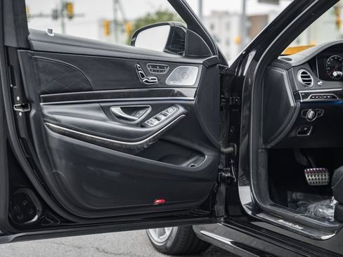 Used 2019 Mercedes-Benz S 560 4MATIC Sedan image 36