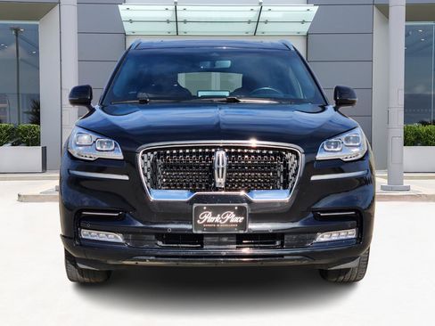 Used 2022 Lincoln Aviator Reserve w/ Equipment Group 201A image 2