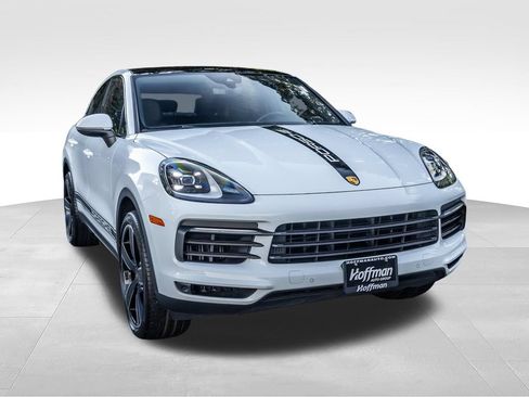 Used 2021 Porsche Cayenne Coupe AWD/4WD image 2