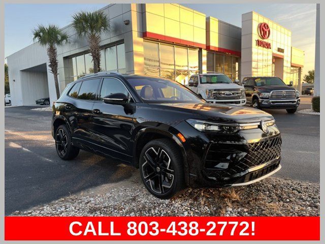 Used 2026 Volkswagen Tiguan SEL R-Line AWD/4WD image 1