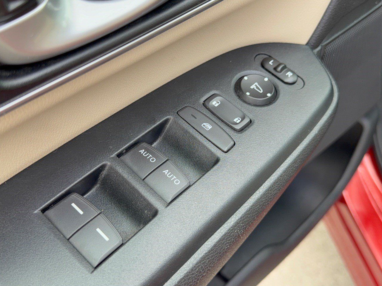 Used 2019 Honda CR-V Touring image 15