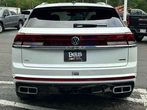 Used 2024 Volkswagen Atlas Cross Sport SEL R-Line AWD/4WD image 5