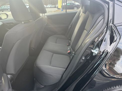 Used 2025 Toyota Corolla LE image 20