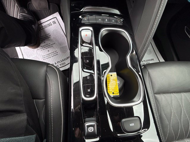 Certified 2022 Buick Envision Avenir w/ Technology Package II FWD image 22