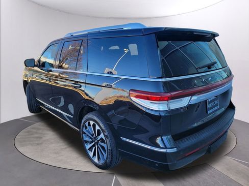 Used 2022 Lincoln Navigator Reserve image 7