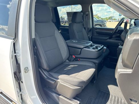 Used 2025 Chevrolet Silverado 2500 LT w/ Convenience Package AWD/4WD image 23