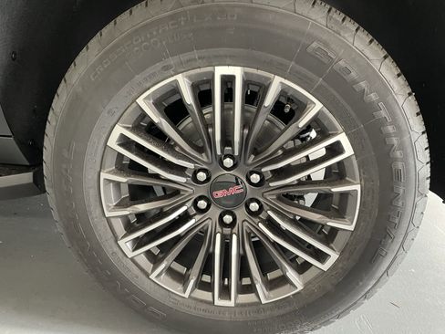 New 2026 GMC Yukon XL Elevation image 7