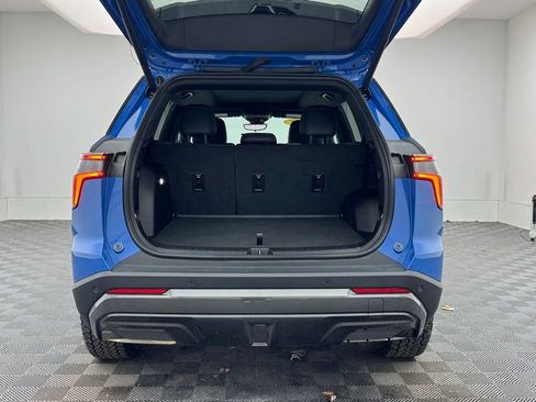 Used 2025 Chevrolet Equinox ACTIV w/ Safety and Technology Package image 11