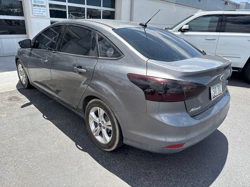 Used 2014 Ford Focus SE FWD image 4