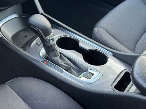 Used 2023 Chevrolet Malibu LT FWD image 19