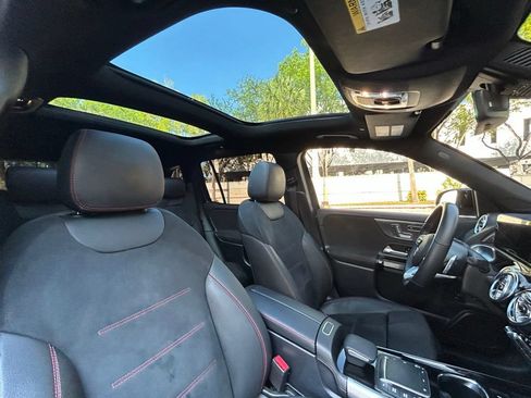 Used 2023 Mercedes-Benz GLB 250 image 39