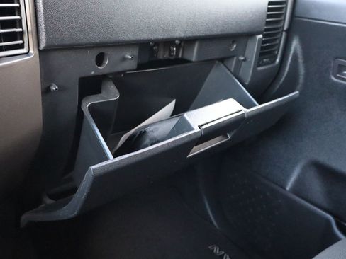 Used 2014 Nissan Titan S image 33