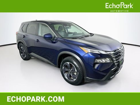 Used 2025 Nissan Rogue SV AWD/4WD image 1
