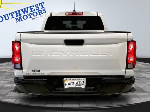 Used 2023 Chevrolet Colorado W/T image 5